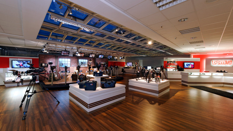 media/image/Totale_Showroom.jpg